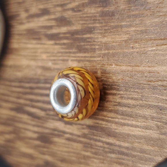 Golden yellow rope charm - Picture 1 of 2